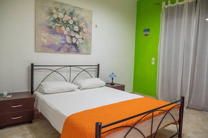 Ferienhaus für 8 Personen, mit Sauna und Whirlpool sowie Garten in Afantou - 4