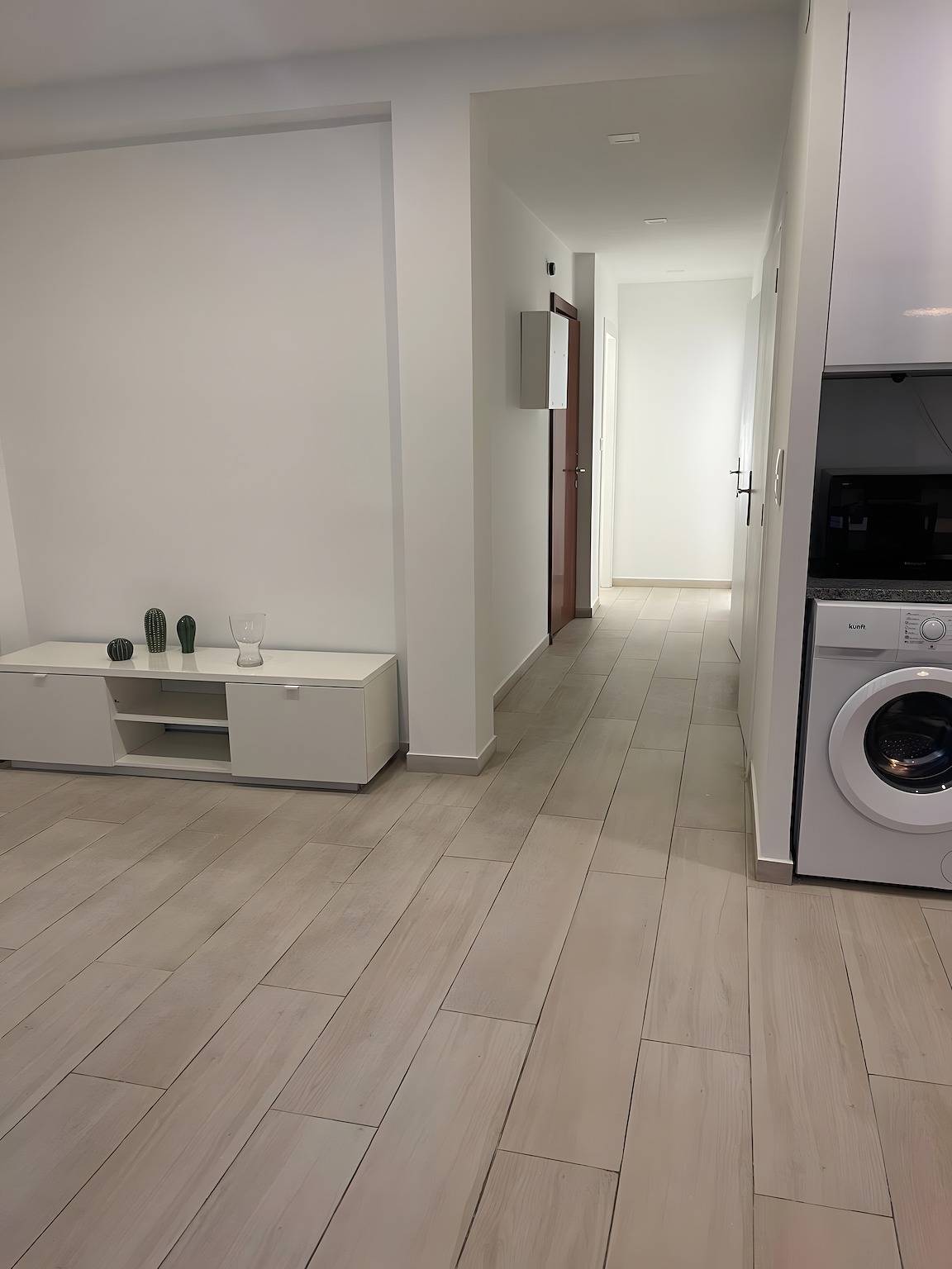 Hel lejlighed, Ferielejlighed for 5 personer med balkon in Santo Ildefonso, Porto