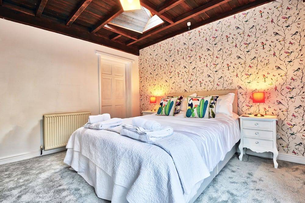 A stylish cottage, in the heart of the delightful  village of Grosmont in North York Moors National Park