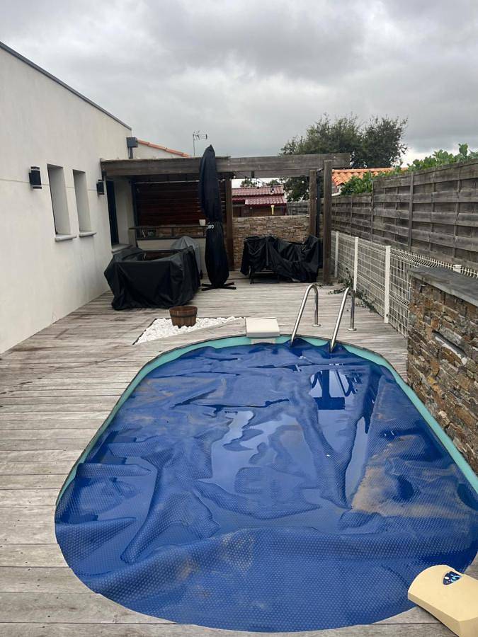 Location de vacances pour 4 personnes, avec terrasse et piscine à Grosbreuil - 4