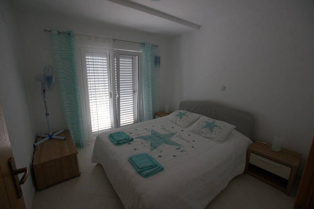 Villa Valex bietet alles, was Sie für einen erholsamen Urlaub in der Sonne brauchen in Opština Kotor