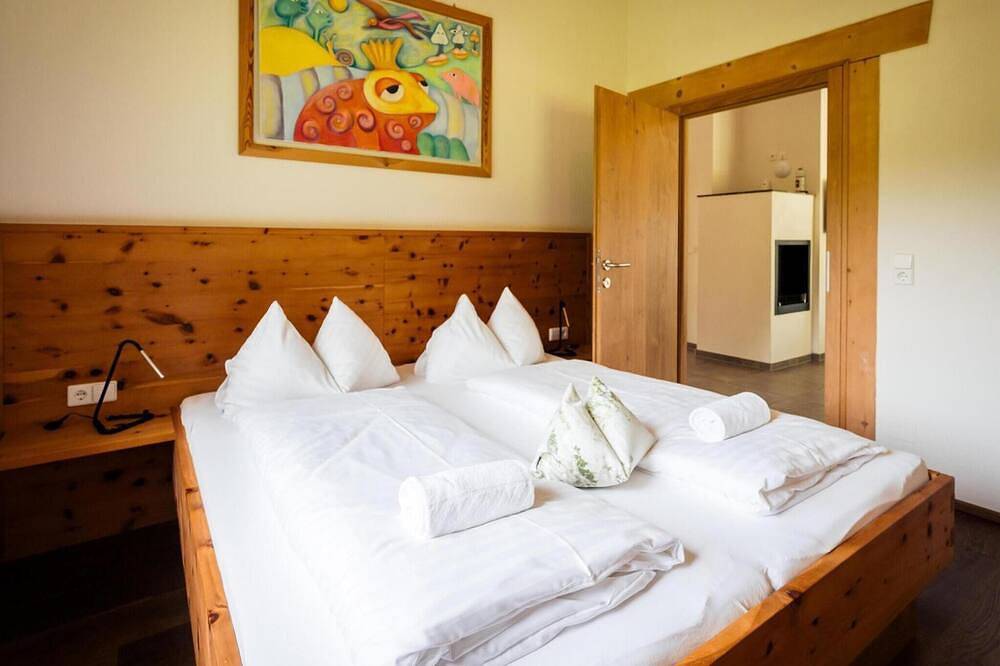Chalet mit Sauna und Garten nahe Nassfeld Region in Hermagor, Hermagor-Pressegger See