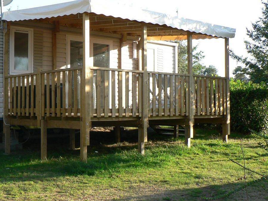 Camping Du Lac de Jaunay - Mobilheim 8 personen - Mobilheim Irm 3 Zi. mit überdachter Terrasse in Landevieille, Loire-Tal