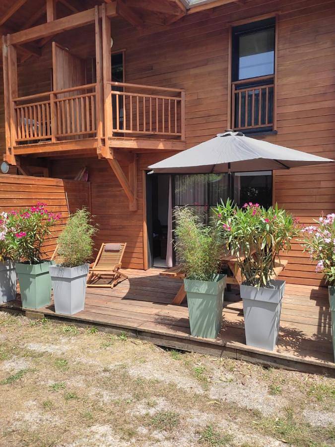 Location de vacances pour 6 personnes, avec jardin ainsi que vue et piscine à Messanges - 4