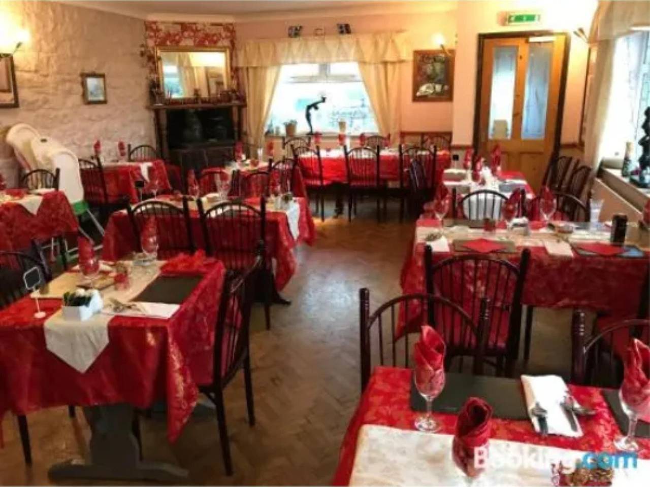 Entire apartment, Standard Twin Room - Shared in Brecon Beacons