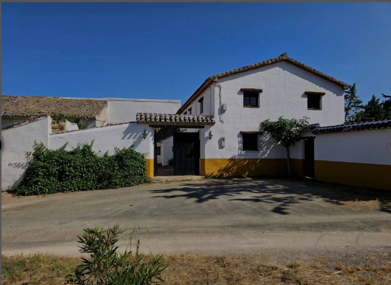 Casa Rural 'La Saucedilla' con vistas a la montaña, piscina privada y Wi-Fi in Archidona, Provincia de Málaga