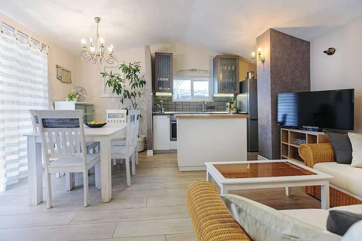 Maison d’hôte pour 6 personnes, avec jardin et jacuzzi à Split - 2
