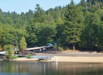 Log Cabin for 16 Guests in Crestline, Lake Gregory, Picture 4