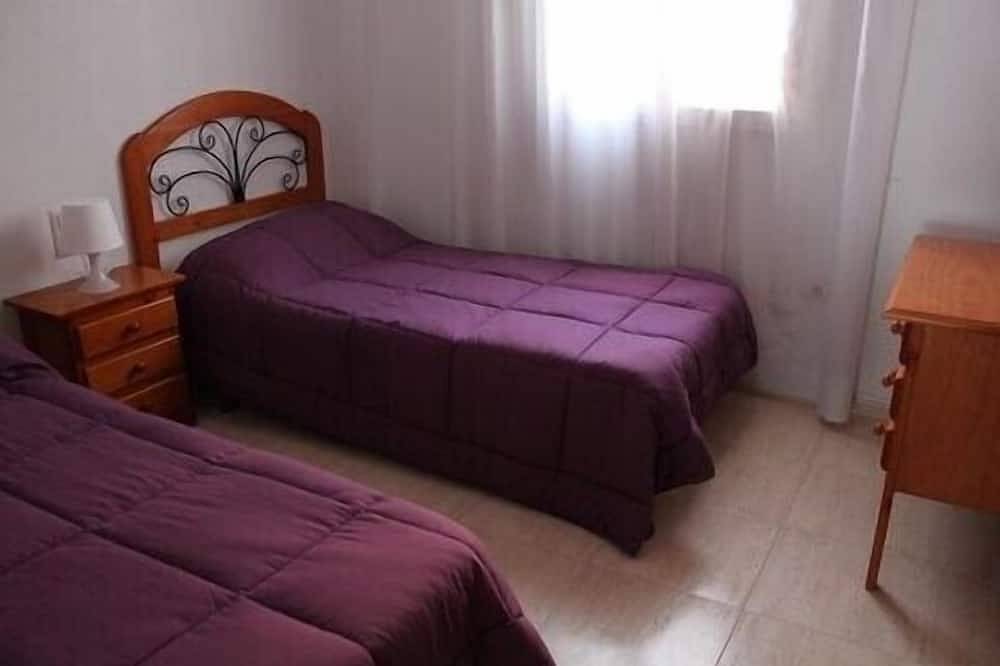 Entire apartment, 3 bedrooms - Balcony and panoramic sea view. Sleeps up to 8 - Wifi in Aguadulce, Roquetas de Mar
