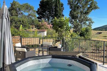 Location de vacances pour 8 personnes, avec jacuzzi ainsi que terrasse et jardin à Orthoux-Sérignac-Quilhan