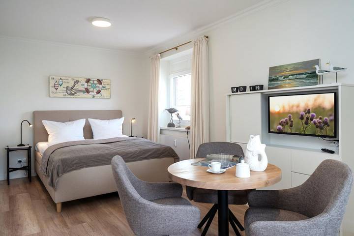 Ganze Wohnung, Modernes App., strandnah, Balkon, Stellplatz, Wlan. Haustier erlaubt. in Westerland, Sylt (Gemeinde)