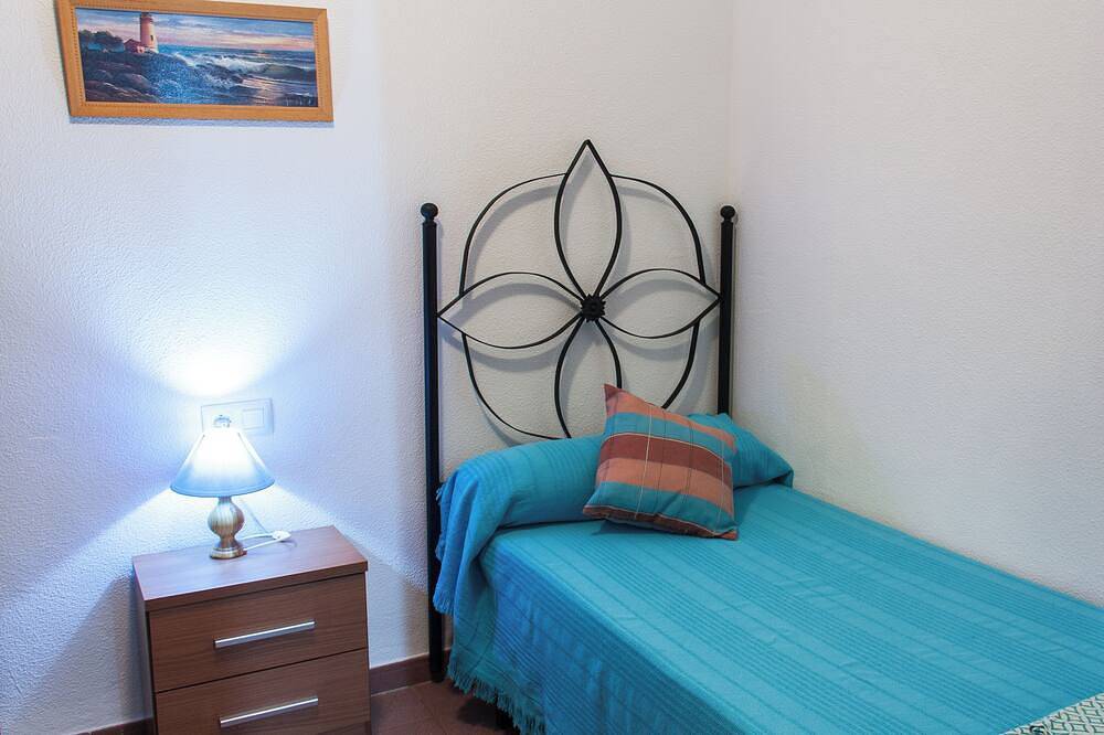 Appartamento intero, Apartment on the beachfront of Cruz de la Mar next to the promenade in Puerto Chipiona, Chipiona