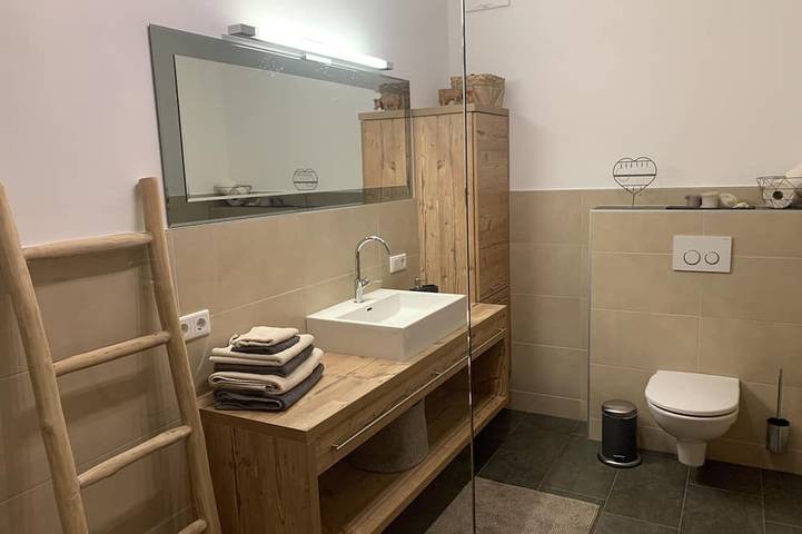 Ganze Wohnung, Bergträume mit Seeblick – Alpine Hideaway with Breathtaking Lake View in Zell am See (Stadt), Zell am See