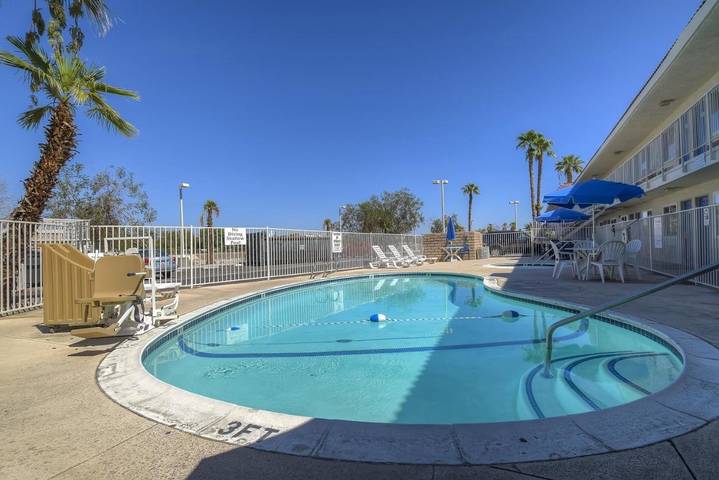 Hotel für 3 Personen, mit Pool und Terrasse - 1
