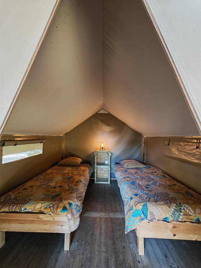 Camping pour 5 personnes, avec jardin ainsi que piscine et vue, animaux acceptés dans Saône-et-Loire - 4