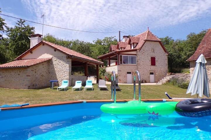 Location de vacances pour 6 personnes, avec Balcon et Jardin à Aynac