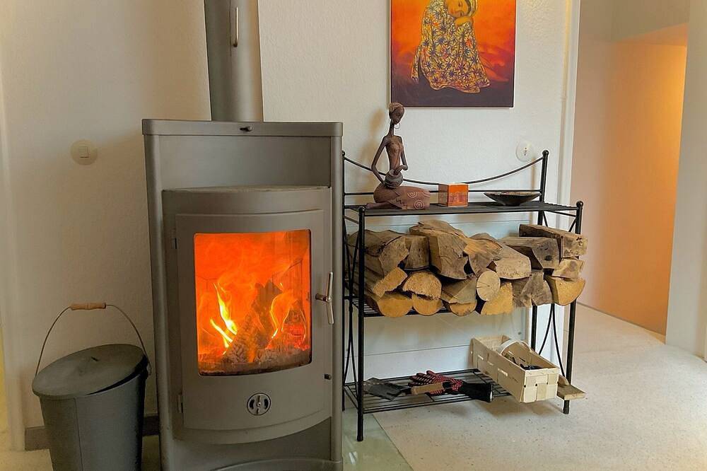 Ganze Wohnung, „Goldregen“ Ein Seelenort für Stille, Waldbaden & Atelier für Künstlerseelen in Forbach, Nordschwarzwald