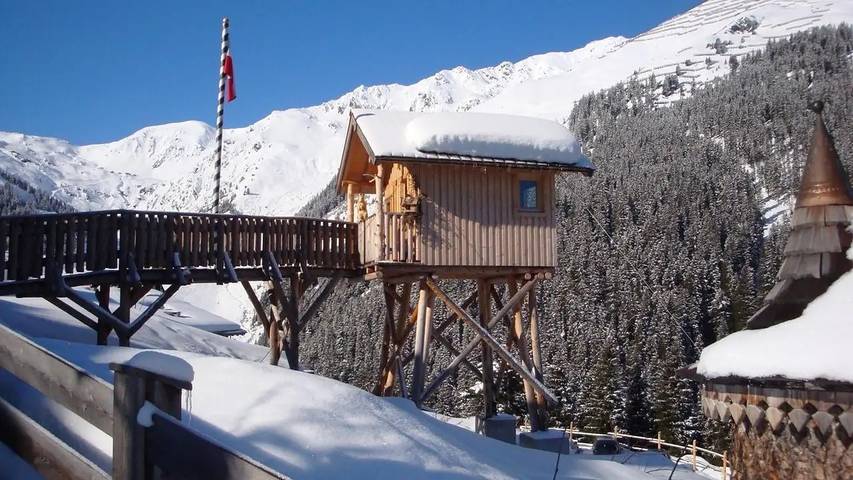 Ferienhaus für 8 Personen, mit Terrasse und Sauna in Hochfügen - 4