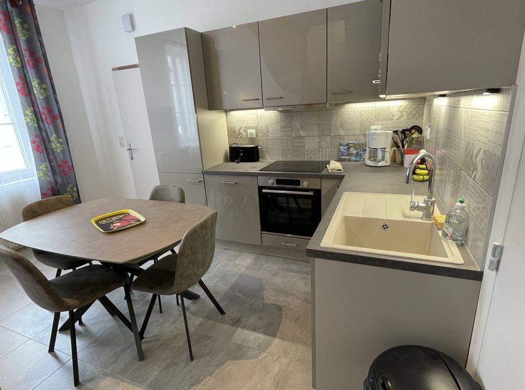 Maison 3* T3 à 600m Thermes,10 min plages, calme, clim in Rochefort, Région de Rochefort