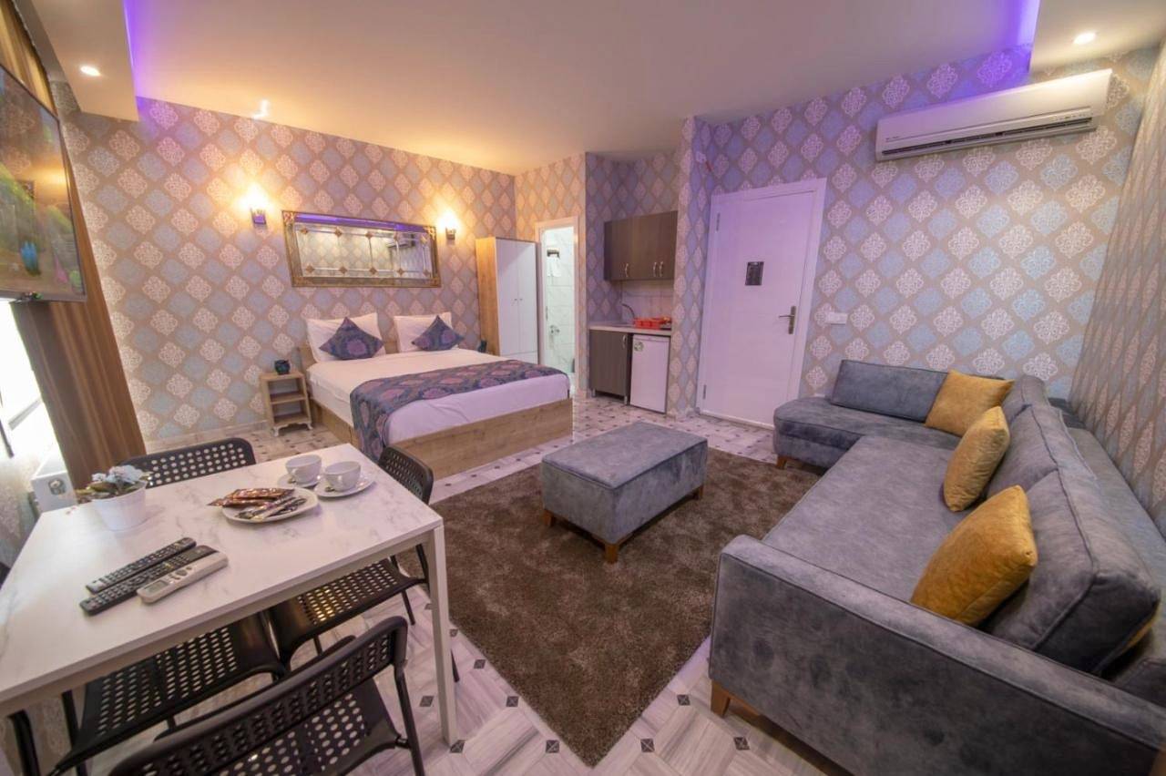 King Room with Balcony in Beyoğlu, Kuloğlu Mahallesi