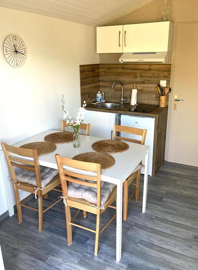 Appartement entier, Gîte cozy - jacuzzi privé intérieur - Calme et nature in Mouleydier, Périgord Pourpre
