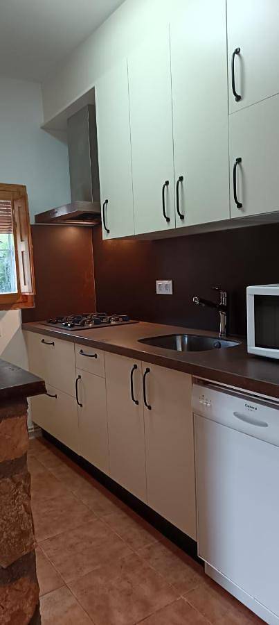 Casa rural para 6 personas, con Terraza y Jardín además de Piscina y Vistas en Torres (Jaén) - 4