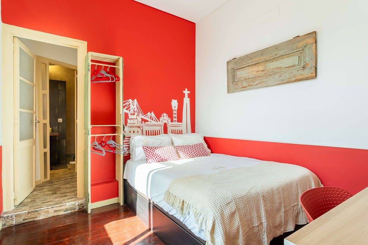 Ganze Wohnung, 4Br Alfama w/ Cathedral View • Groups • Tram 28 in Sé, Santa Maria Maior