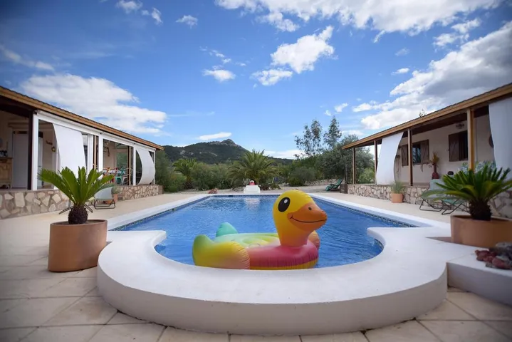 Holiday apartment for 2 people, with garden and pool as well as view - 1
