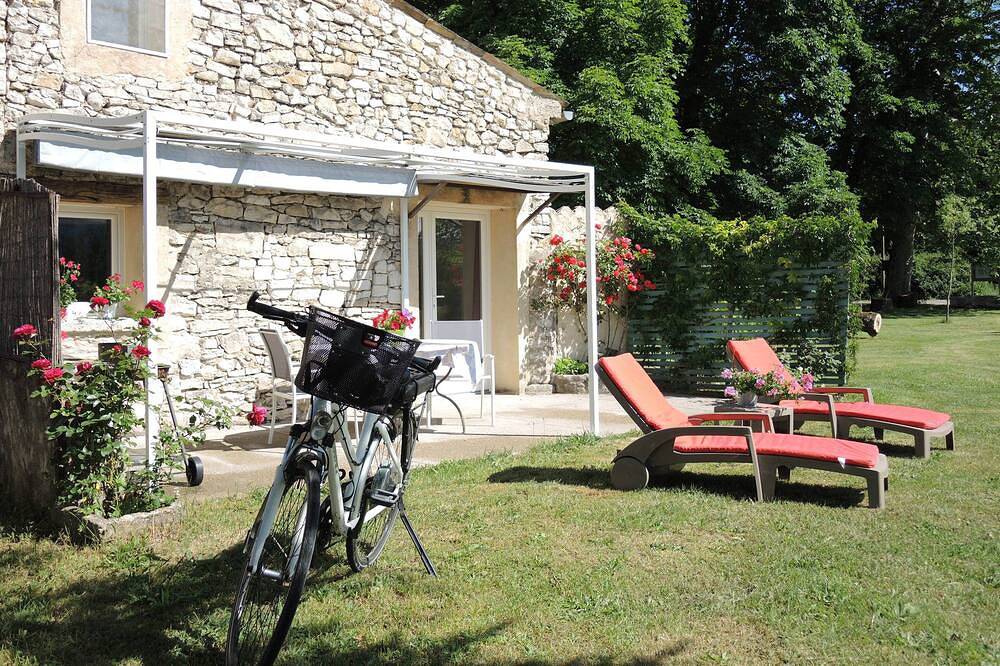 Ruhiges Ferienhaus am Fuße des Mont Ventoux, zwischen Sault und den Schluchten der Nesque in Monieux, Parc naturel régional du Mont-Ventoux