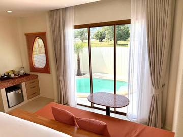 Station pour 2 personnes, avec piscine et terrasse dans Ko Larn
