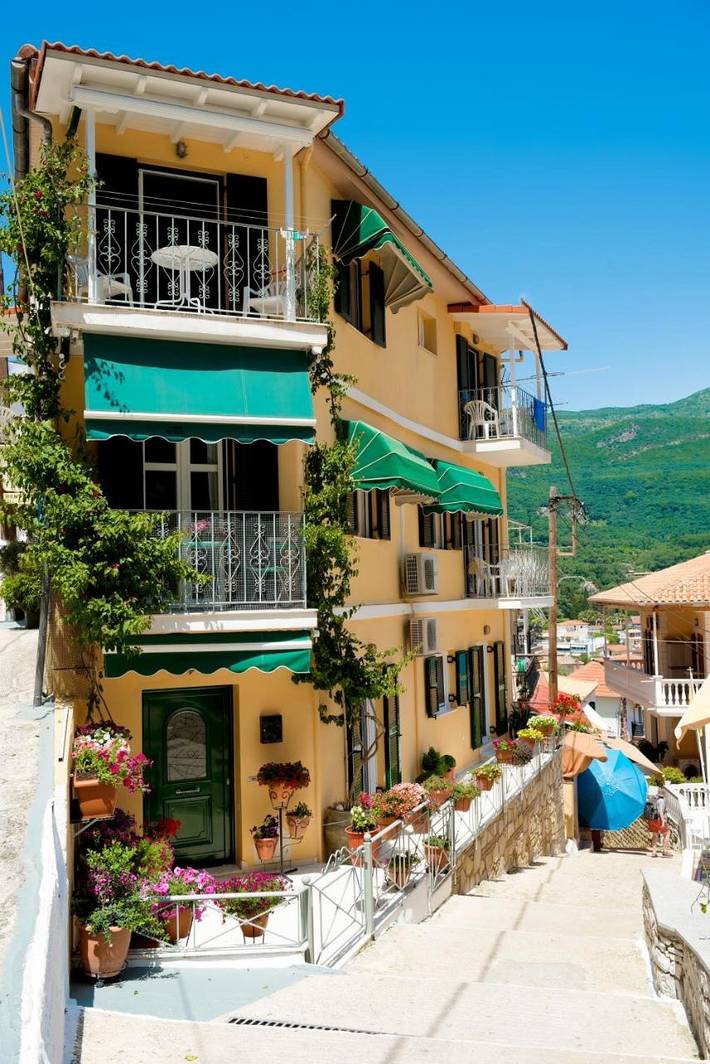 B&b per 2 persone, con Balcone e Terrazza nonché Giardino e Panorama in Parga
