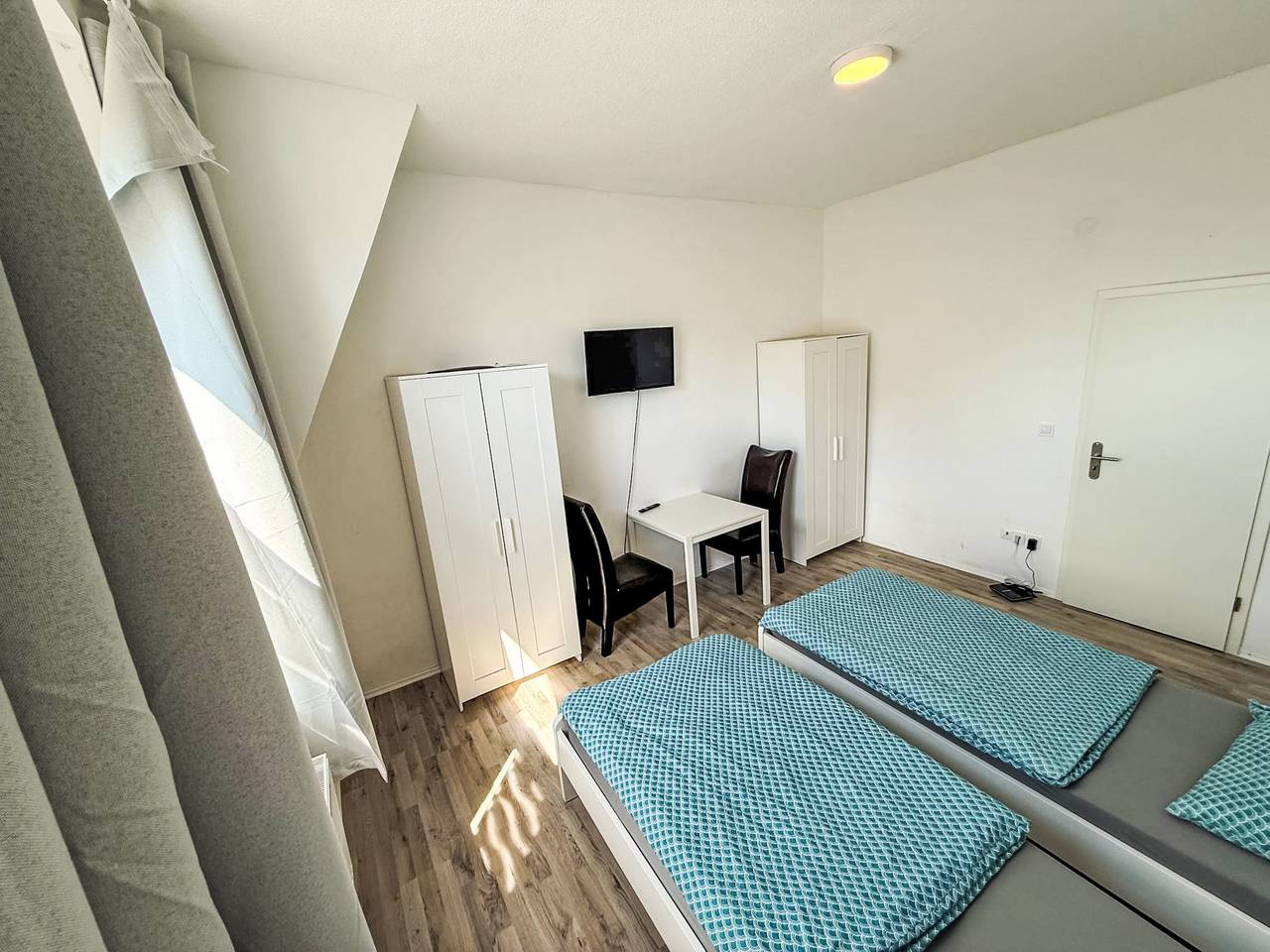 Ganze Wohnung, Work & Stay Oberhausen links in Oberhausen, Ruhrgebiet