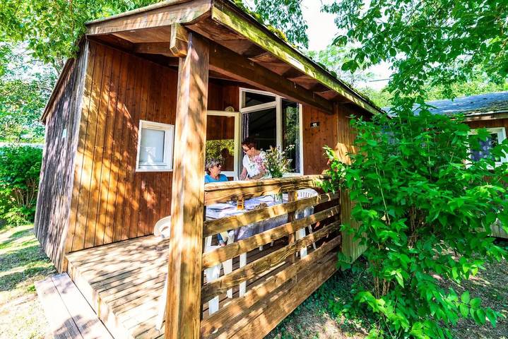 Chalet pour 5 personnes, avec terrasse dans l' Aveyron