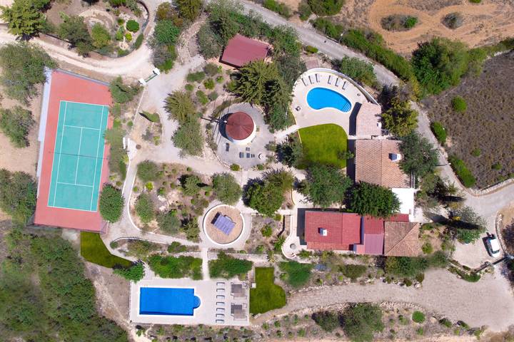 Location de vacances pour 16 personnes dans Boliqueime