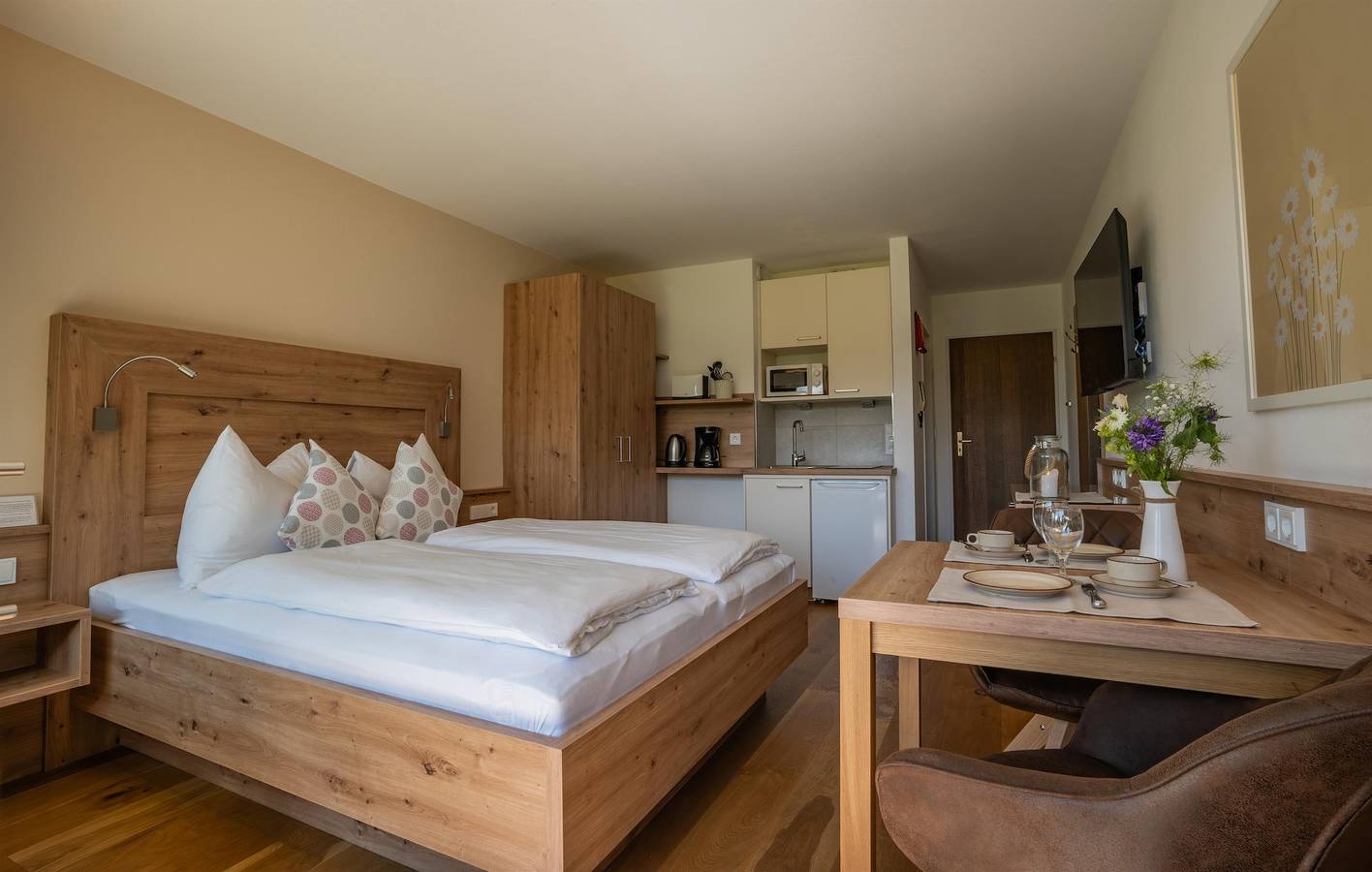 Ganze Ferienwohnung, Apartment Nr. 3 (A) mit Gartenblick in Maurach, Eben am Achensee