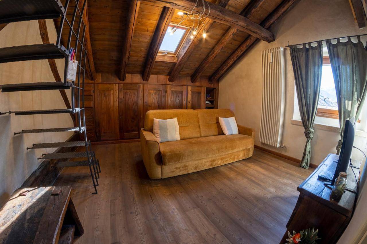 Appartement entier, Aosta con Vista - appartamento in centro in Aoste, Alpes valaisannes