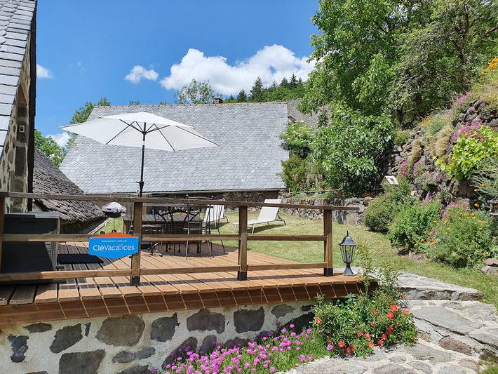 Gîte pour 2 personnes, avec jardin et terrasse dans le Cantal - 4