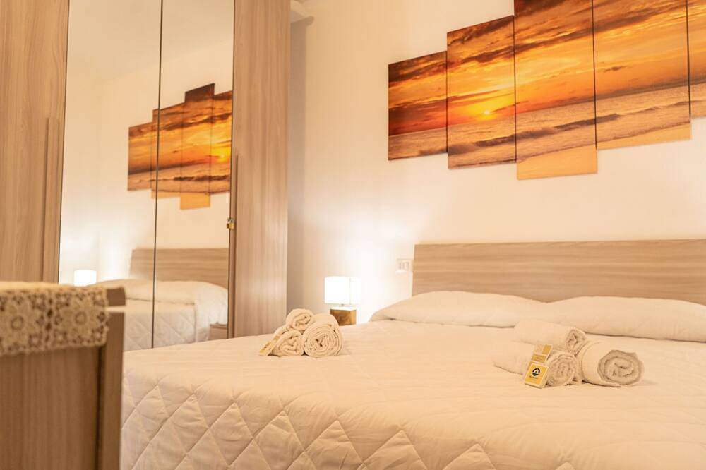 Appartamento intero, Bouganville - Due Camere da Letto Appartamento, Ospiti Massimo 4 in Posada, Provincia di Nuoro