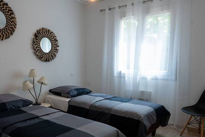 Location de vacances pour 8 personnes, avec jardin et terrasse à Saint-Michel-d'Euzet - 3