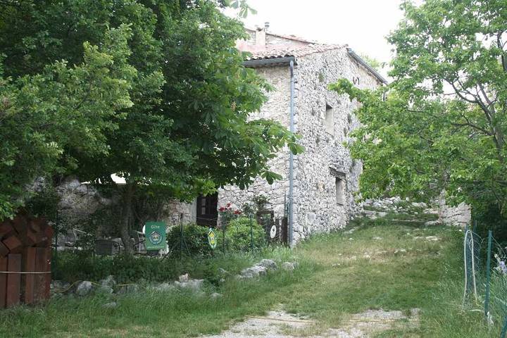 Gîte pour 4 personnes, avec jardin et vue dans le Var - 4