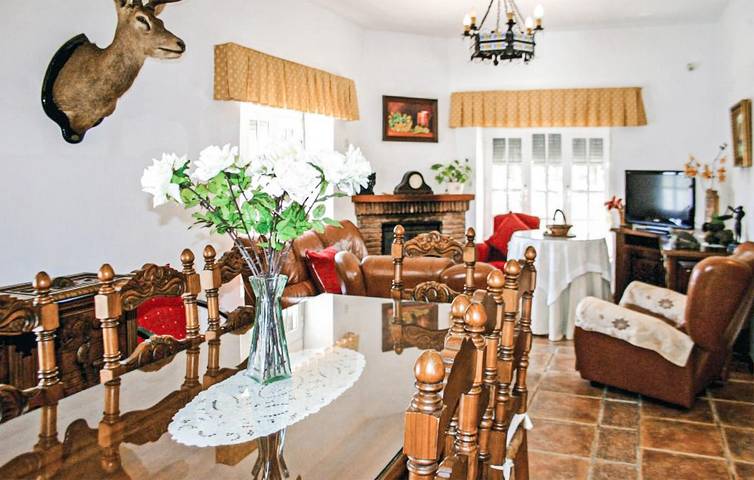 Reizende 200 m² große Ferienwohnung mit Pool, Grill und WLAN in der Nähe von Benalup-Casas Viejas in Benalup-Casas Viejas, Cádiz Provinz