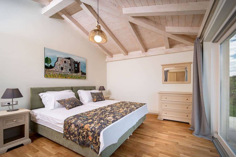 Villa Nika - 4 bedroom villa with private pool and kids pool in Kavran, Südküste Istrien