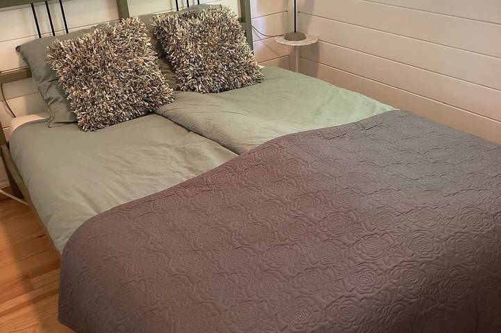 Gîte pour 4 personnes, avec piscine à Champs-Romain - 2