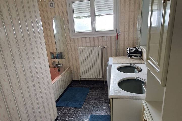 Gîte pour 12 personnes, avec jardin à Le Blanc-Mesnil - 4