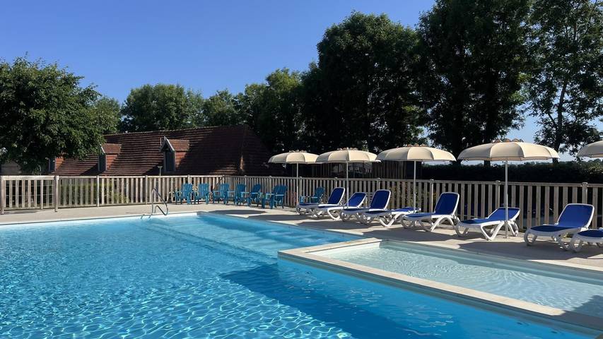 Gîte pour 2 personnes, avec jardin ainsi que piscine et terrasse, animaux acceptés à Vittefleur - 2