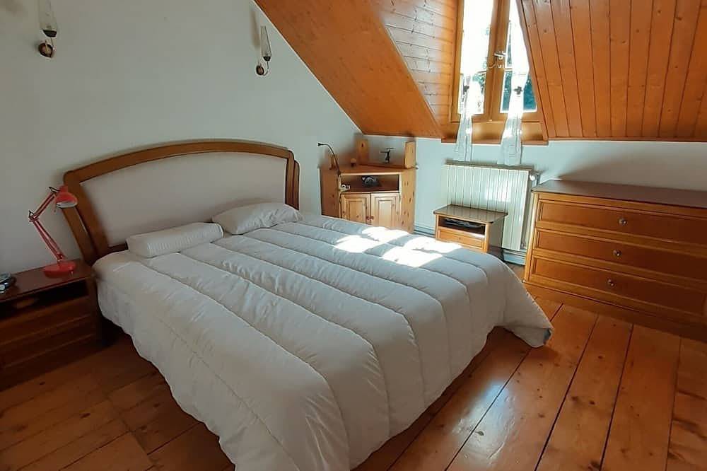 Maison du Guier 4 ou 6 personne au coeur du massif in Saint-Pierre-de-Chartreuse, Isère