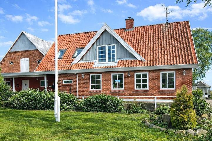 Ferienhaus für 8 Personen, mit Garten - 1