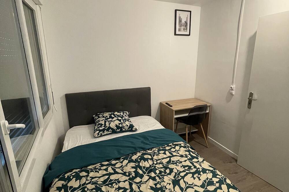 Apartamento entero, New cosy apartment with two bedrooms one bathroom and kitchen both full equiped in Villemomble, Sena-Saint Denis