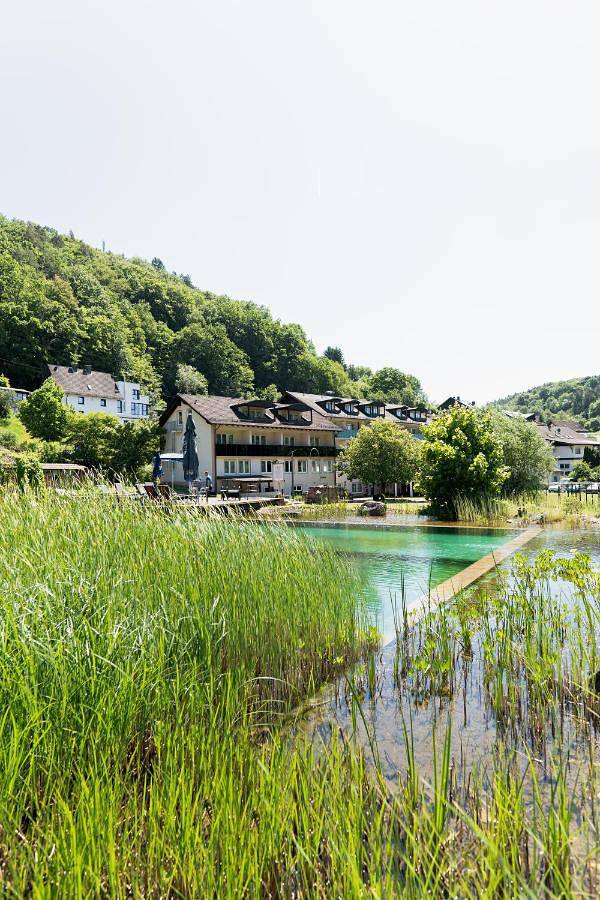 Hotel, mit Terrasse und Garten sowie Pool und Sauna in Unterfranken