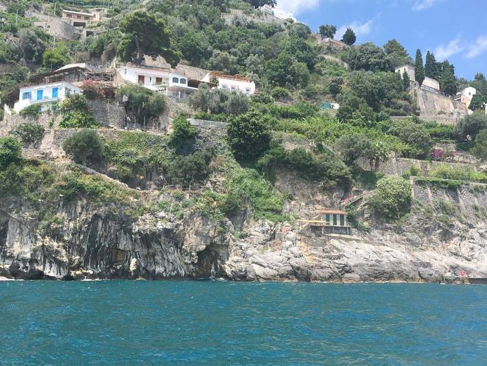 Location de vacances pour 2 personnes, avec jardin ainsi que terrasse et vue à Castiglione - 2